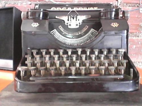 vendo maquina de  escribir de 1923 a 1927 lla - Imagen 1