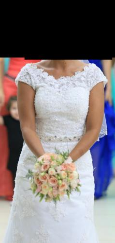 Vendo hermoso vestido de novia de encaje ta - Imagen 1