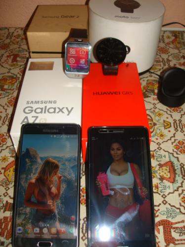 Vendo mis celus y mis smartwatch Samsung A7( - Imagen 1