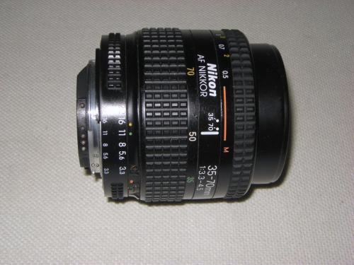 Vendo Hermosa Camara Nikon D5000 en exelente  - Imagen 2