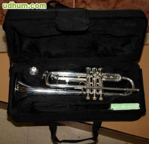 trompeta scorpio plateada seminueva de ocasio - Imagen 1