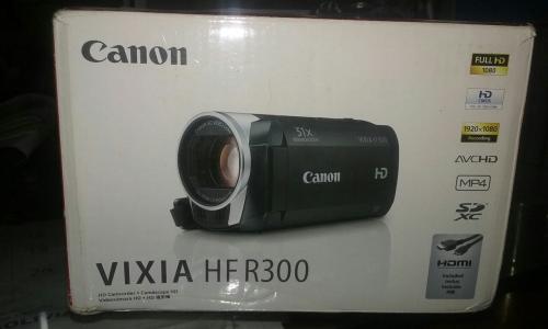 compro camara de video marca Canon VIXIA HF R - Imagen 1