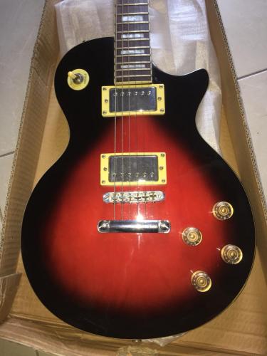 Vendo Guitarra semi nueva modelo Les Paul mar - Imagen 2