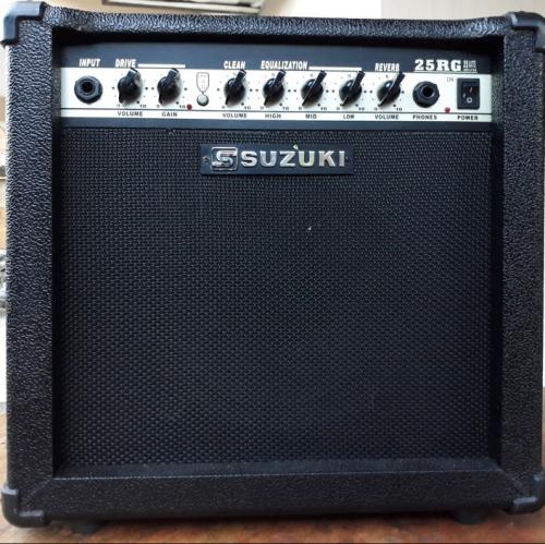 Nuevo amplificador de guitarra Suzuki 25 watt - Imagen 1