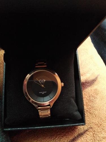 Vendo reloj para mujer a 400 bs con seis mese - Imagen 1