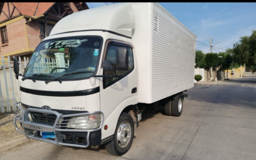 Vendo camion toyota dyna 20009 4009 trubo int - Imagen 3
