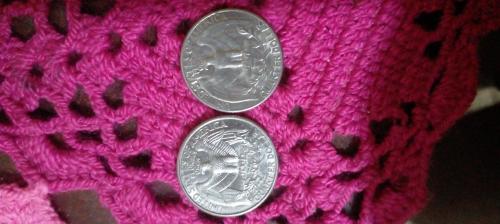 Vendo dos monedas cuater dollar 1996 y 1967 - Imagen 2