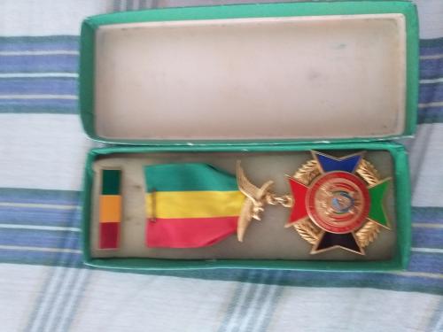 Vendo medalla de la guerra del chaco en perfe - Imagen 1