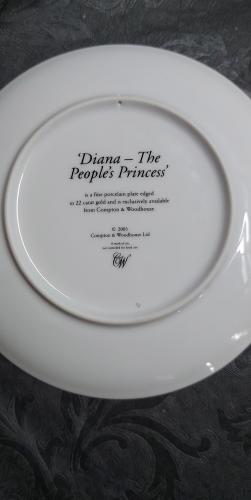 Tengo plato de coleccion de la princesa Diana - Imagen 2